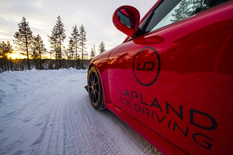 Laponie Ice Driving